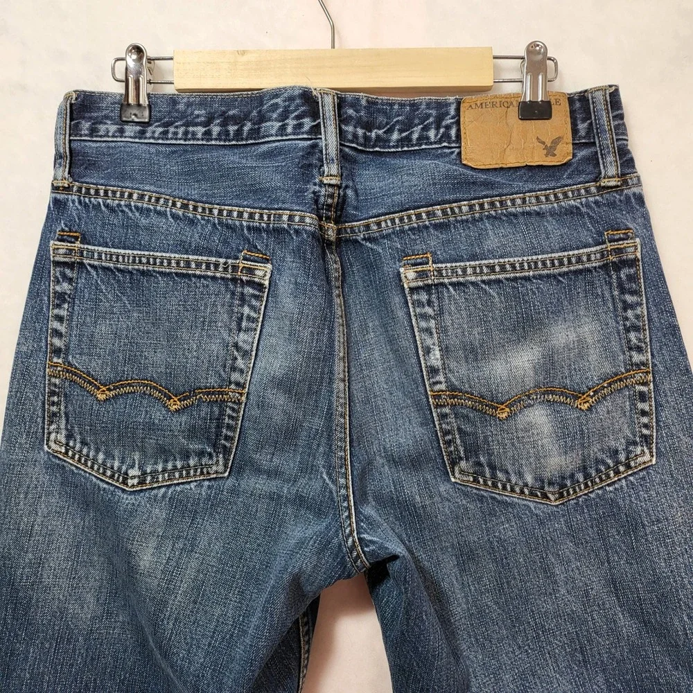American Eagle Mens Straight Leg Jeans Blue Medium Wash Distressed Denim 31x32